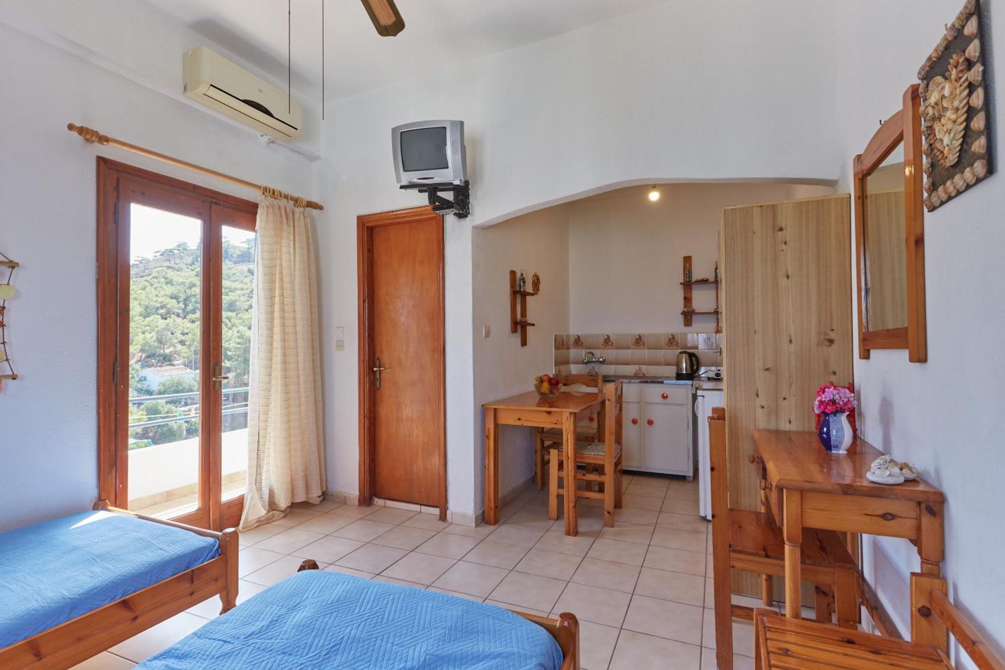 Armena Inn 阿尔门尼斯蒂斯 外观 照片